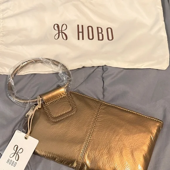 HOBO Metallic Gold Wristlet - Picture 2 of 8